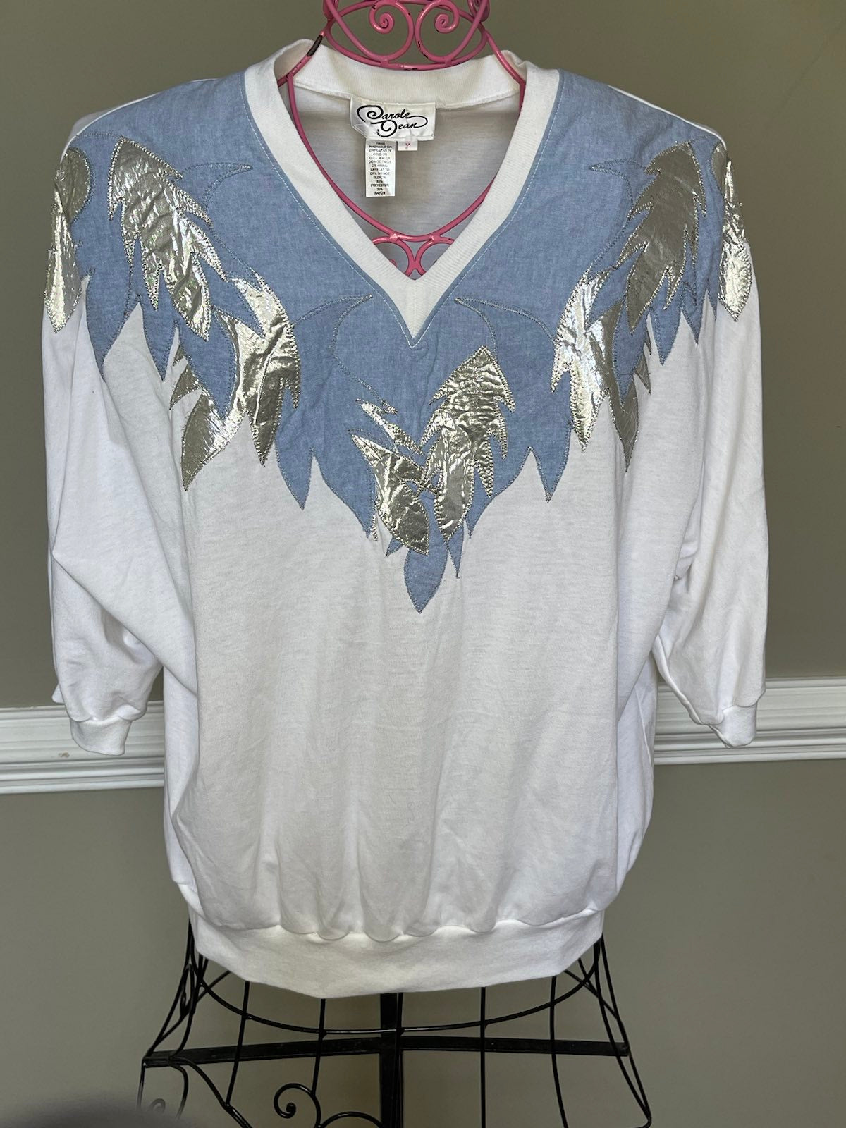 Shirt - Item Number: 100